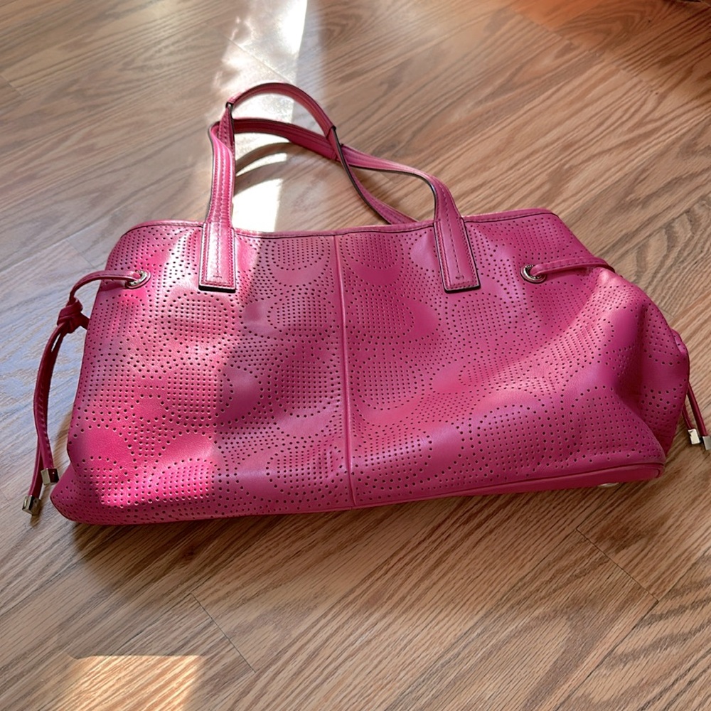 Coach Pink Leather Women's Bag - Picture 2 of 5
